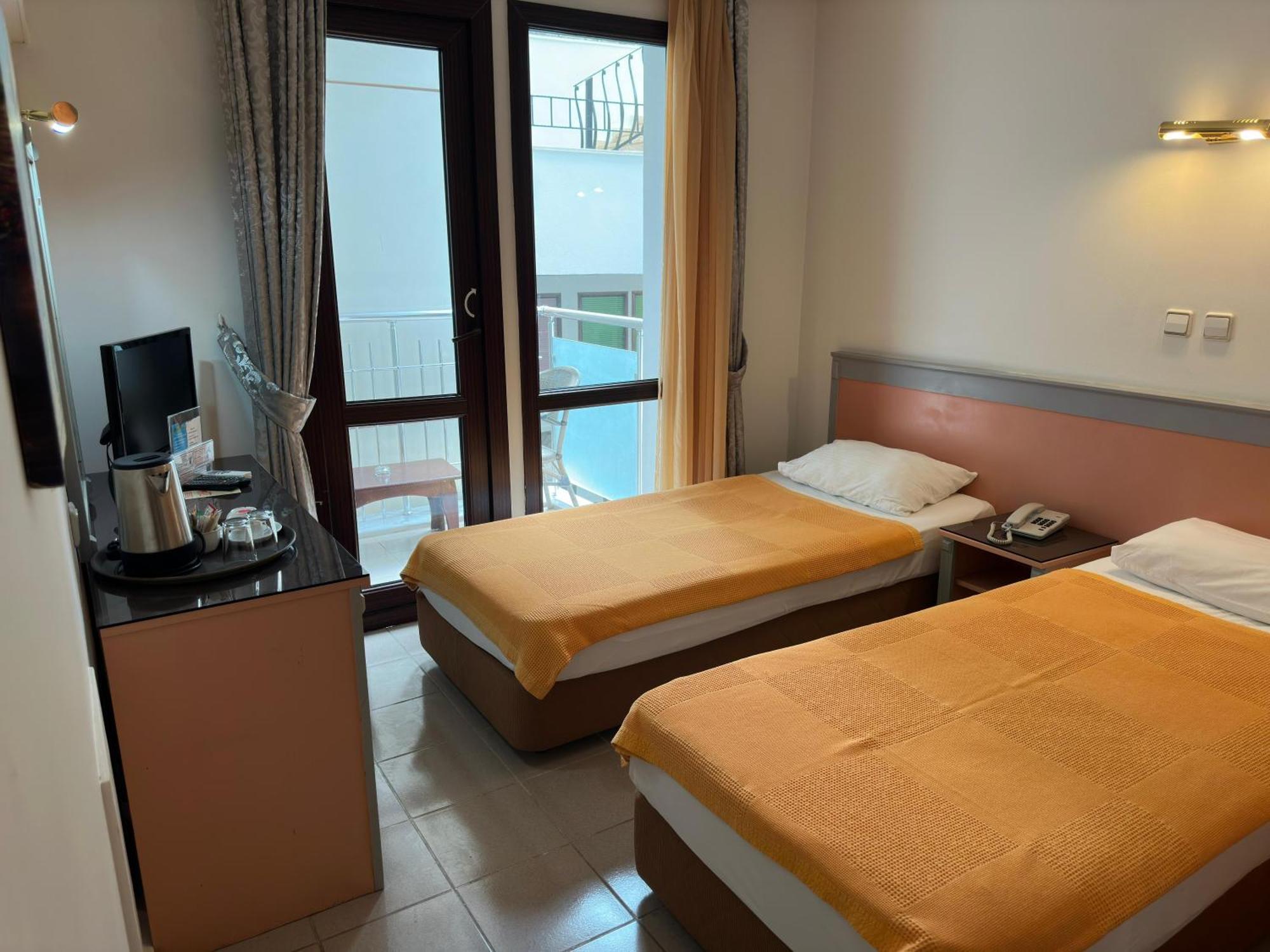 Ata Park Hotel Fethiye Exterior foto